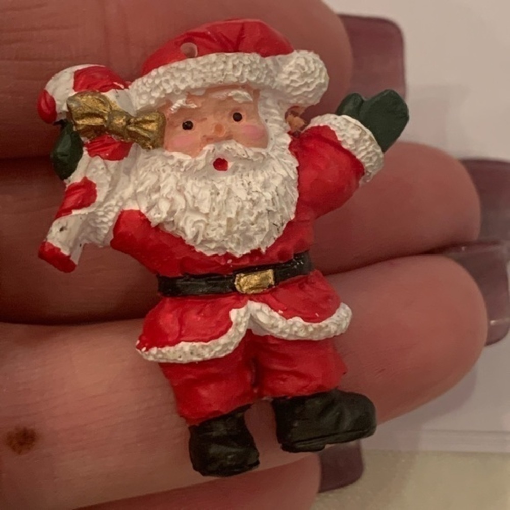 2 Santa Christmas pins brooches - Picture 6 of 12